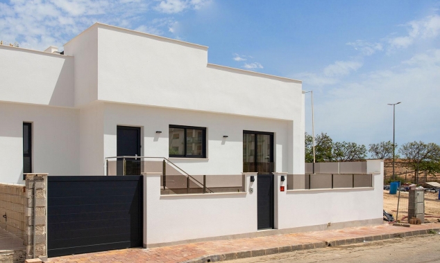 Nueva propiedad en venta - Villa en venta - Sucina