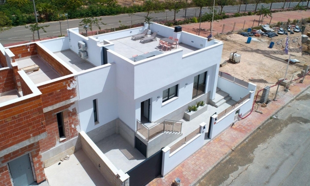 Nueva propiedad en venta - Villa en venta - Sucina