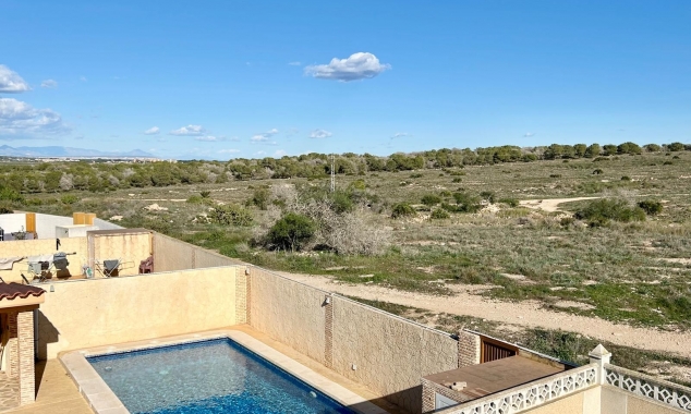 Property for sale - Villa for sale - Torrevieja - El Chaparral