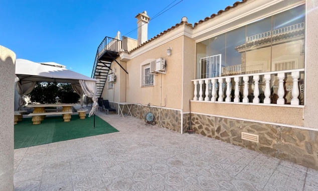 Property for sale - Villa for sale - Torrevieja - El Chaparral