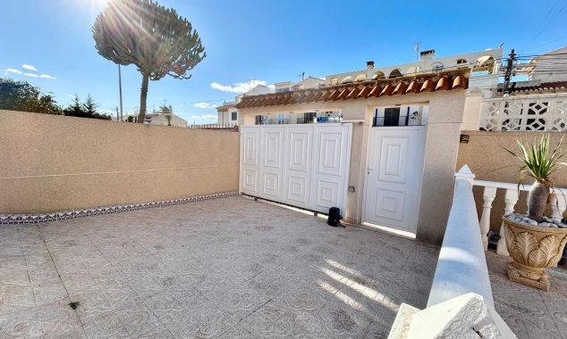 Property for sale - Villa for sale - Torrevieja - El Chaparral