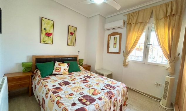 Te koop aangeboden onroerend goed - Villa te koop - Torrevieja - El Chaparral