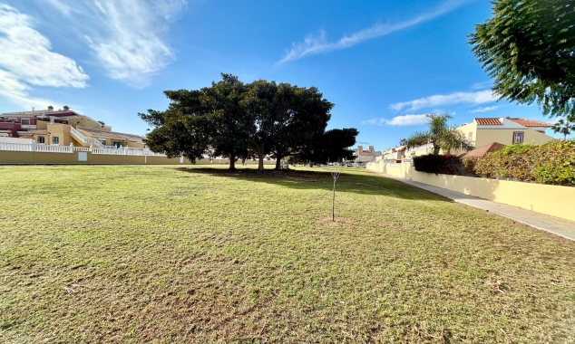 Property for sale - Villa for sale - Torrevieja - La Torreta