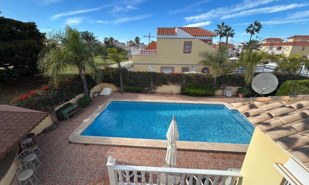 Property for sale - Villa for sale - Torrevieja - La Torreta