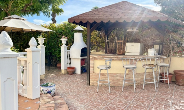 Property for sale - Villa for sale - Torrevieja - La Torreta