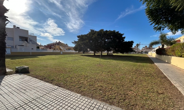 Property for sale - Villa for sale - Torrevieja - La Torreta
