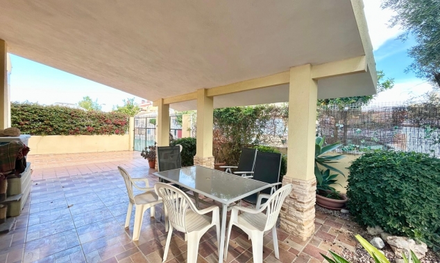 Property for sale - Villa for sale - Torrevieja - La Torreta