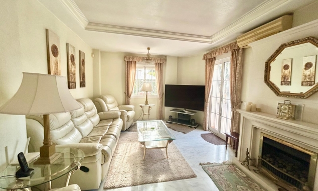 Property for sale - Villa for sale - Torrevieja - La Torreta