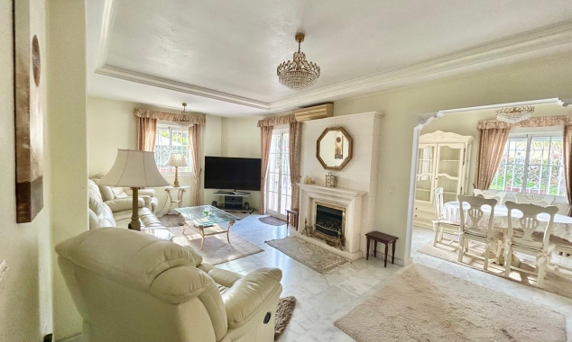 Property for sale - Villa for sale - Torrevieja - La Torreta