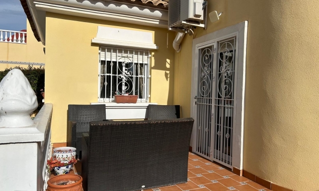 Property for sale - Villa for sale - Torrevieja - La Torreta