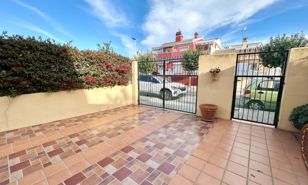 Property for sale - Villa for sale - Torrevieja - La Torreta