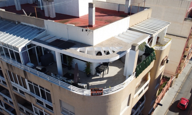 Te koop aangeboden onroerend goed - Penthouse - Torrevieja - Torrevieja Town Centre