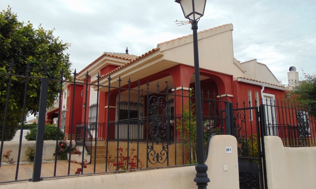 Archivé - Villa for sale - Los Montesinos - Montesol Villas
