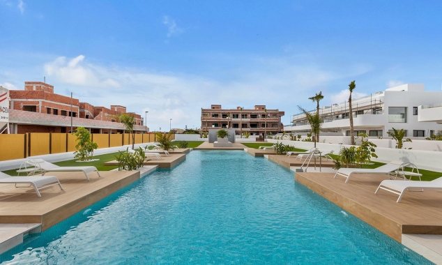 New Property for sale - Bungalow for sale - Los Alcazares - La Serena Golf