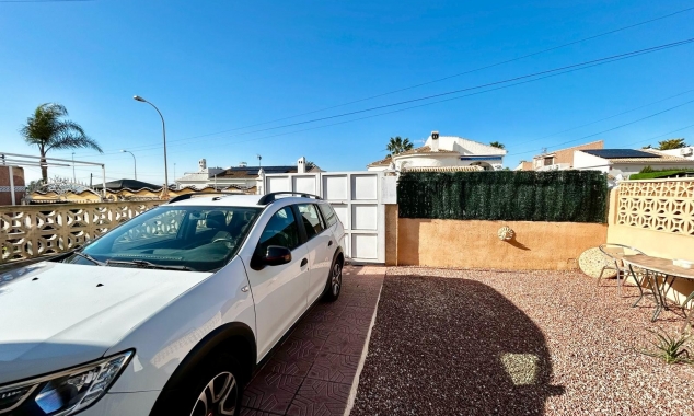 Property for sale - Villa for sale - Torrevieja - La Siesta