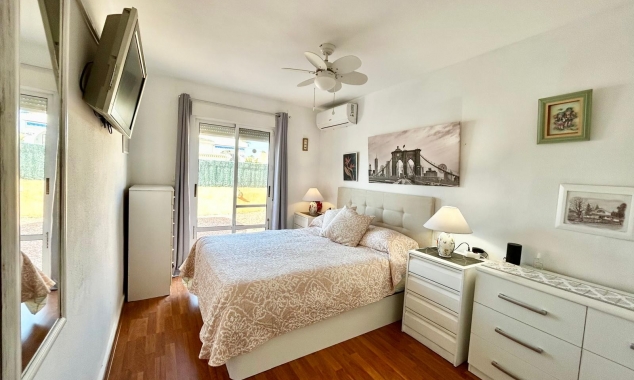 Property for sale - Villa for sale - Torrevieja - La Siesta