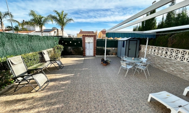 Property for sale - Villa for sale - Torrevieja - La Siesta