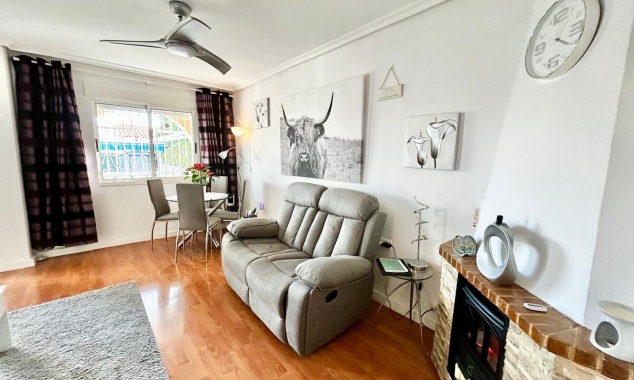 Property for sale - Villa for sale - Torrevieja - La Siesta