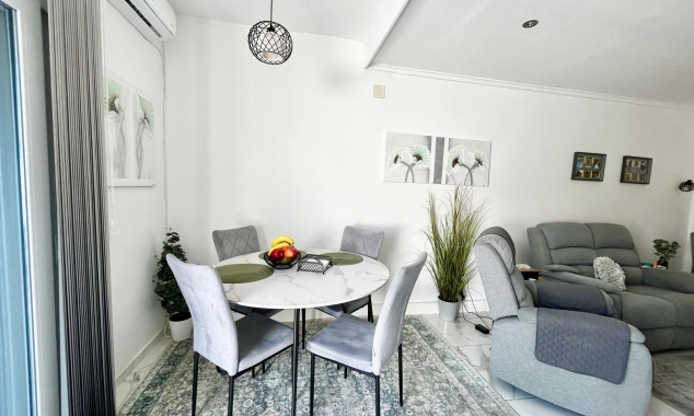 Property for sale - Townhouse for sale - Torrevieja - La Siesta