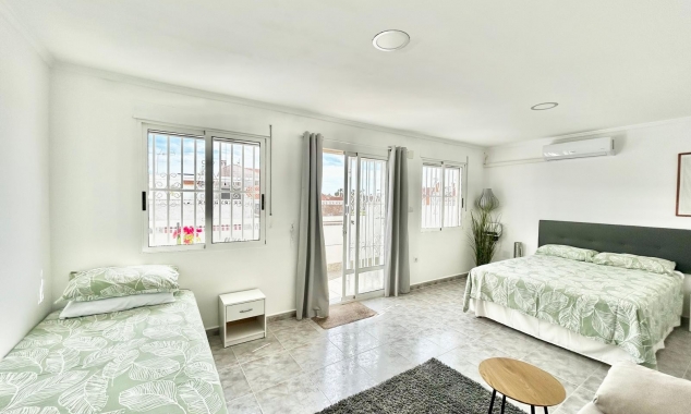 Property for sale - Townhouse for sale - Torrevieja - La Siesta