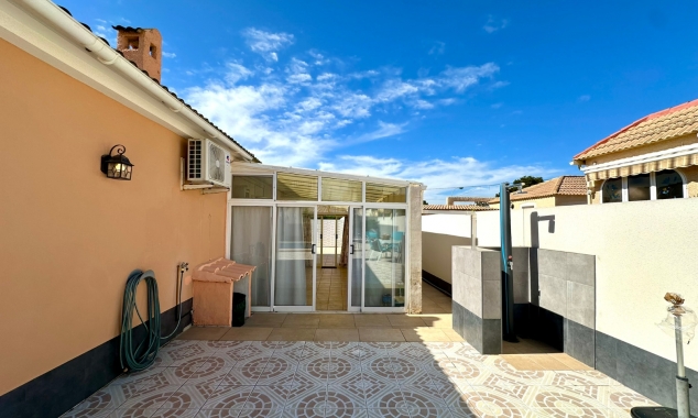 Property for sale - Villa for sale - Torrevieja - La Siesta