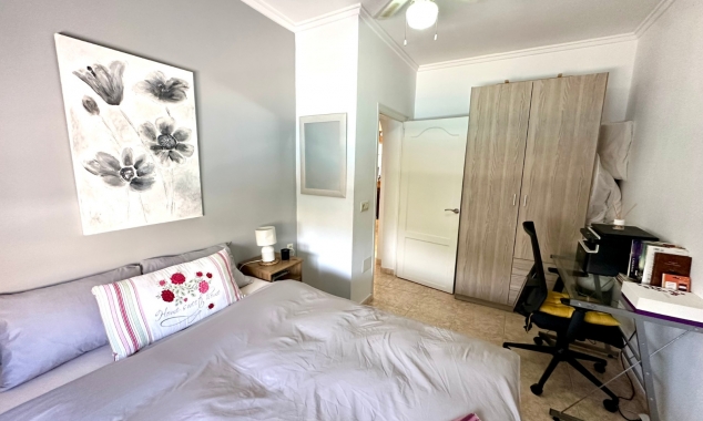 Property for sale - Villa for sale - Torrevieja - La Siesta