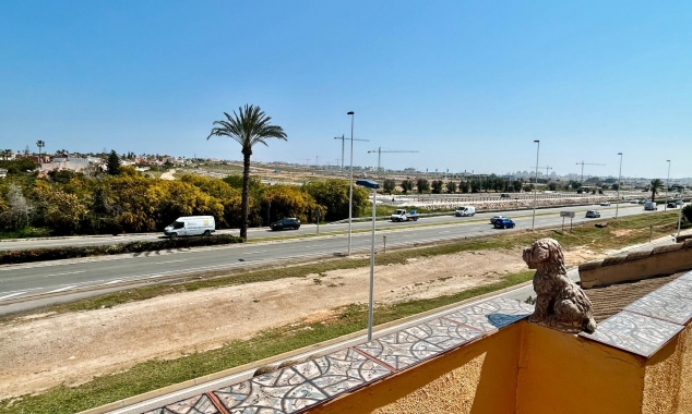 Propiedad en venta - Casa adosada en venta - Torrevieja - El Salado