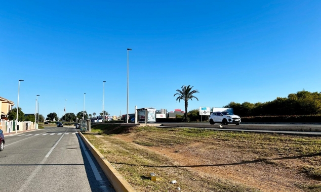 Propiedad en venta - Casa adosada en venta - Torrevieja - El Salado