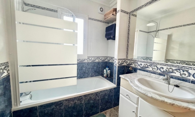 Property for sale - Villa for sale - Torrevieja - La Torreta
