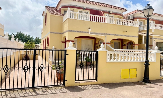 Property for sale - Villa for sale - Torrevieja - La Torreta