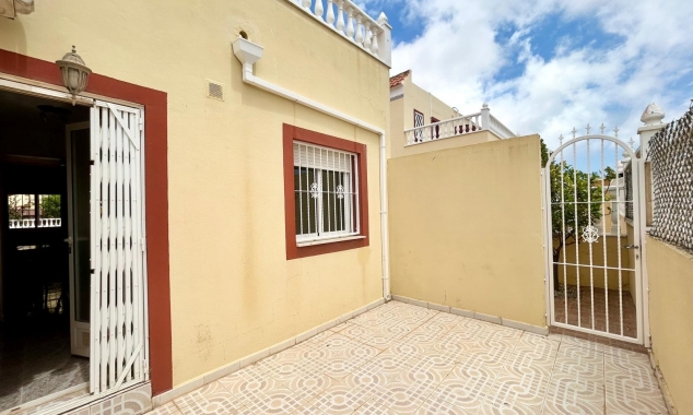 Property for sale - Villa for sale - Torrevieja - La Torreta