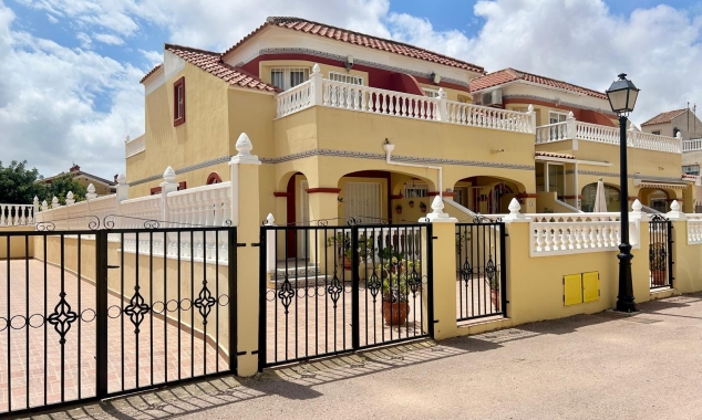Property for sale - Villa for sale - Torrevieja - La Torreta