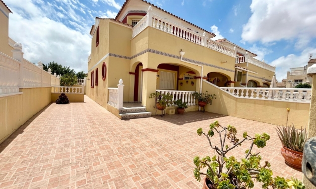 Property for sale - Villa for sale - Torrevieja - La Torreta