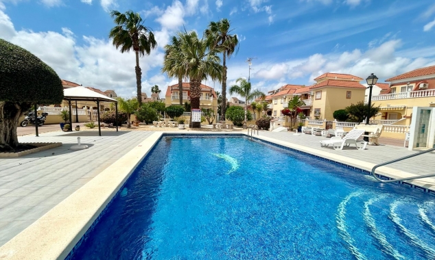 Property for sale - Villa for sale - Torrevieja - La Torreta