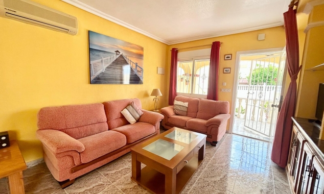 Property for sale - Villa for sale - Torrevieja - La Torreta