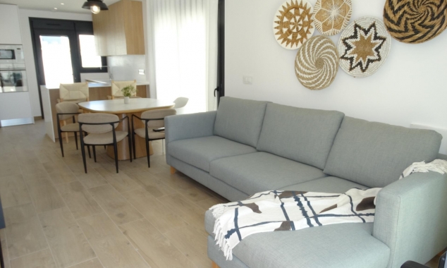 Nueva propiedad en venta - Bungalow en venta - Pilar de la Horadada - pueblo