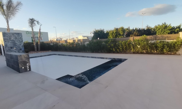 New Property for sale - Villa for sale - Los Montesinos - La Herrada