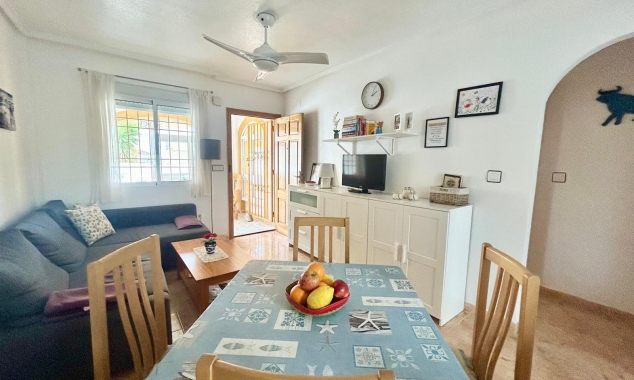 Property for sale - Bungalow for sale - Torrevieja - Altos del Limonar