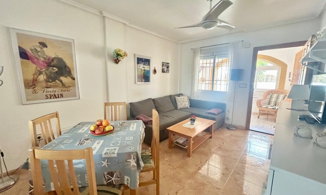 Property for sale - Bungalow for sale - Torrevieja - Altos del Limonar