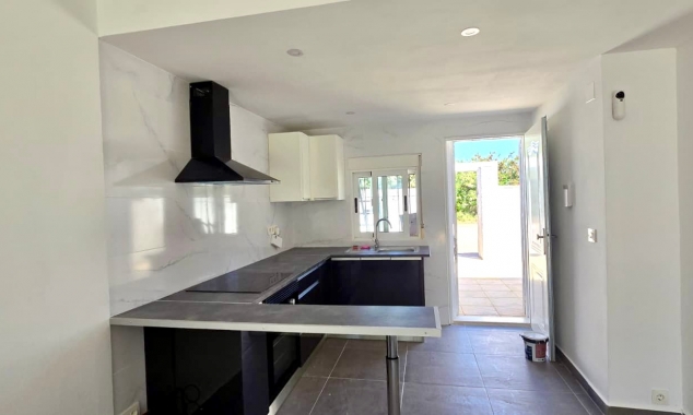 Property for sale - Bungalow for sale - Torrevieja - El Limonar