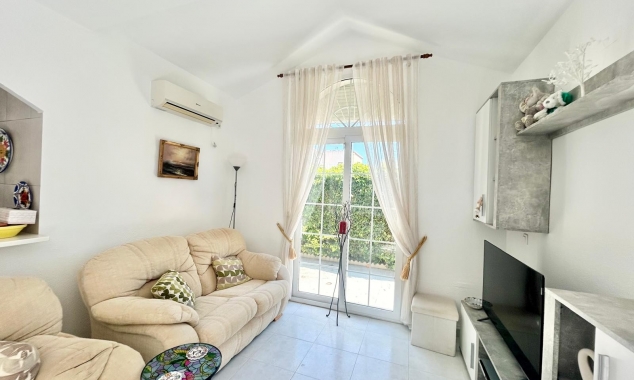 Property for sale - Bungalow for sale - Torrevieja - La Torreta