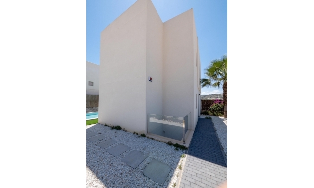 New Property for sale - Villa for sale - Algorfa - La Finca Golf