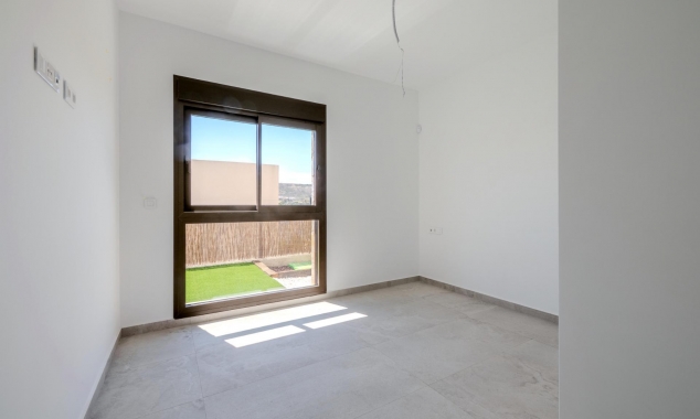 New Property for sale - Villa for sale - Algorfa - La Finca Golf