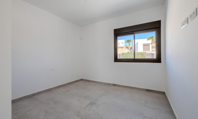 New Property for sale - Villa for sale - Algorfa - La Finca Golf