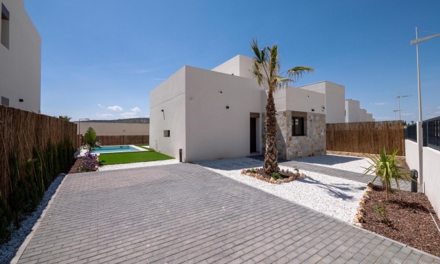 New Property for sale - Villa for sale - Algorfa - La Finca Golf