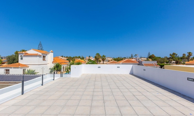New Property for sale - Villa for sale - Torrevieja - Los Balcones