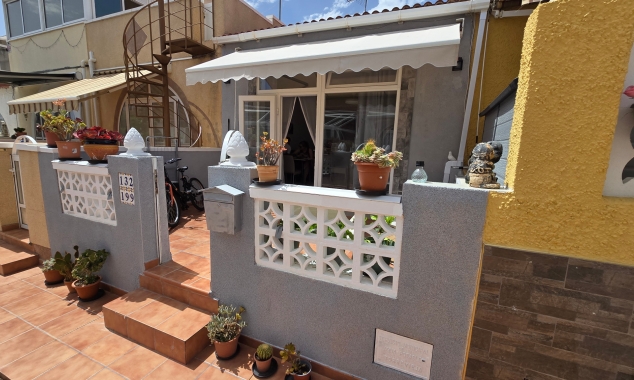 Property for sale - Bungalow for sale - Torrevieja - La Siesta