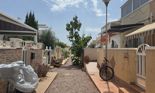 Property for sale - Bungalow for sale - Torrevieja - La Siesta