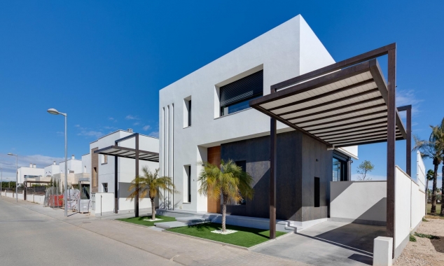 New Property for sale - Villa for sale - Pilar de la Horadada - Lo Romero Golf Course