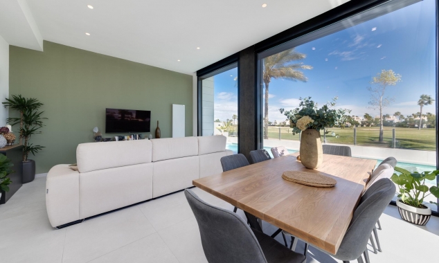 New Property for sale - Villa for sale - Pilar de la Horadada - Lo Romero Golf Course